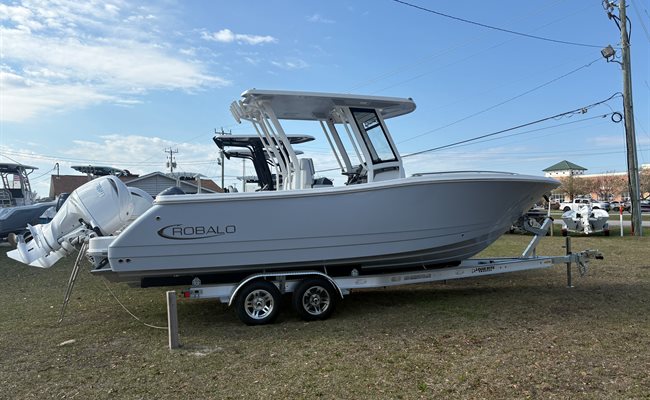 2026 Robalo R270 Alloy Gray